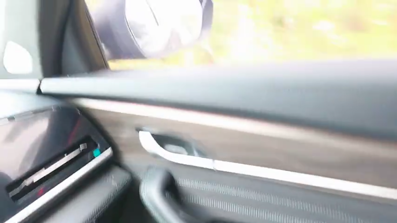 【2025-12-31 09点场】南枫阿i：早上9点半跳伞