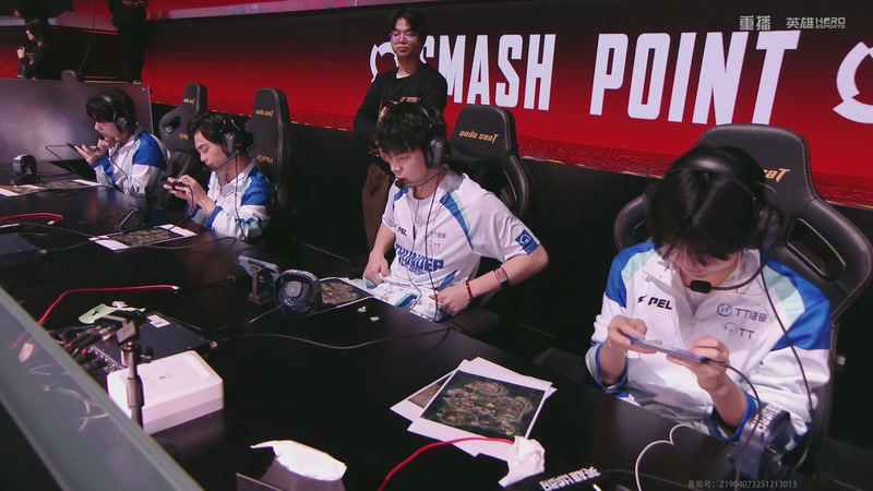 【2026-01-01 05点场】和平精英官方赛事：重播丨刺激杯总决赛暨摸金杯年度总决赛