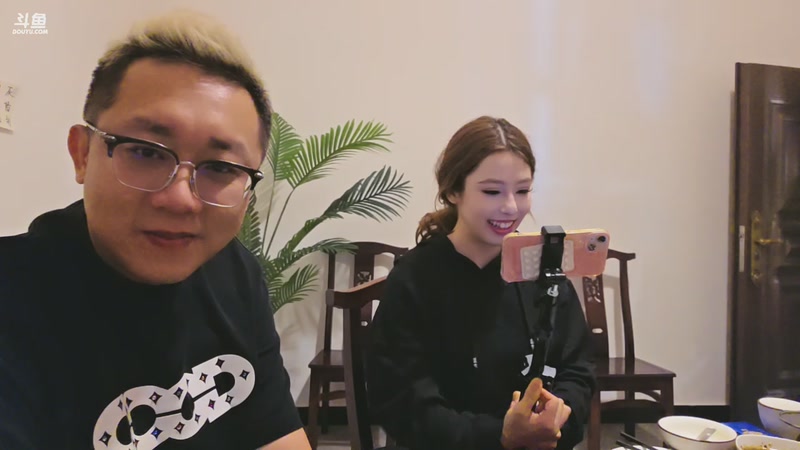 【2026-01-06 22点场】小鱼小鱼吃虾米：看看场地，顺便玩一玩