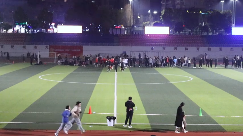 2026年南康区“贺岁杯”八人制足球赛002：朋友队VS金盾房几