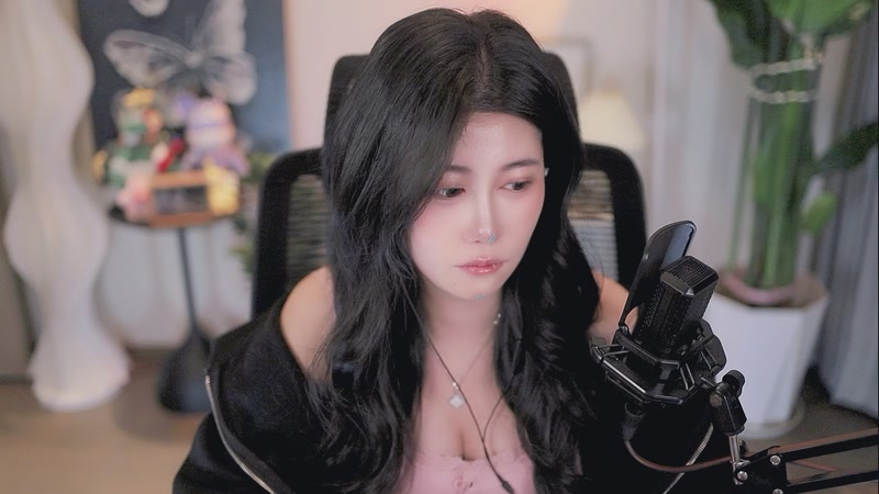 【2026-01-24 19点场】大姨Nidayi：【大姨】即使变成小猫咪也不能跟你玩嘛