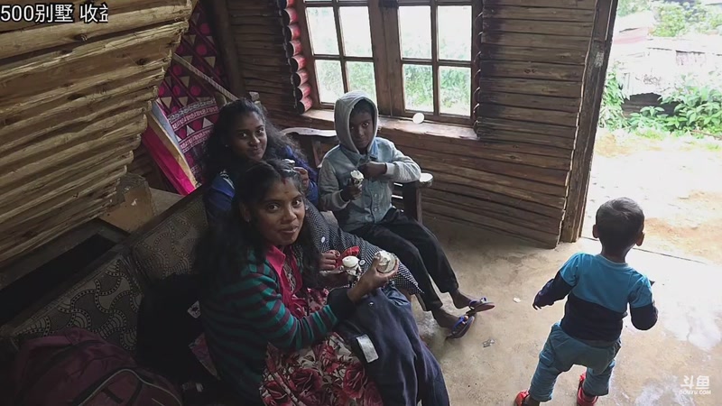 【2026-02-17 18点场】主播大飞牛肉：斯里兰卡3万建别墅除夕大锅饭烟花秀