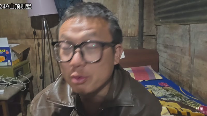 【2026-02-28 01点场】主播大飞牛肉：斯里兰卡贫民窟山顶别墅改造Day7