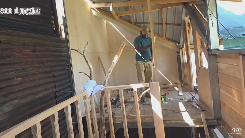 【2026-03-01 17点场】主播大飞牛肉：斯里兰卡贫民窟修建山顶别墅Day9