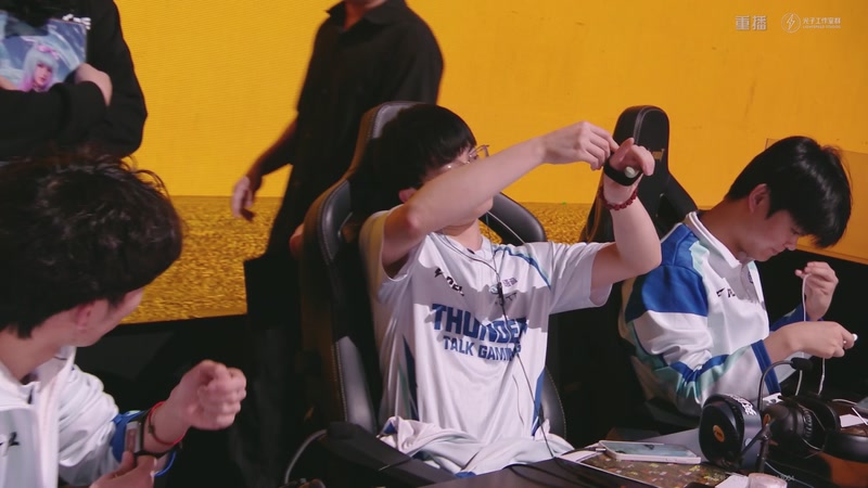 【2026-04-04 10点场】和平精英官方赛事：重播丨PEL春季赛常规赛第七周决赛D1