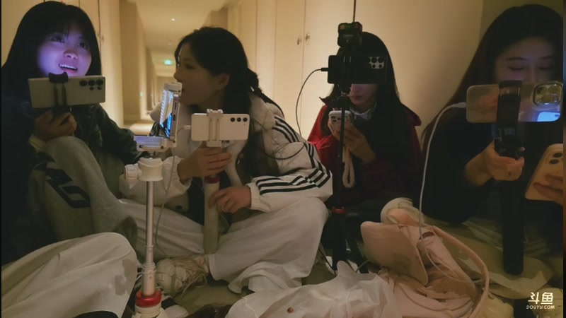 【2026-04-11 01点场】南枫阿i：来这里起飞就好了