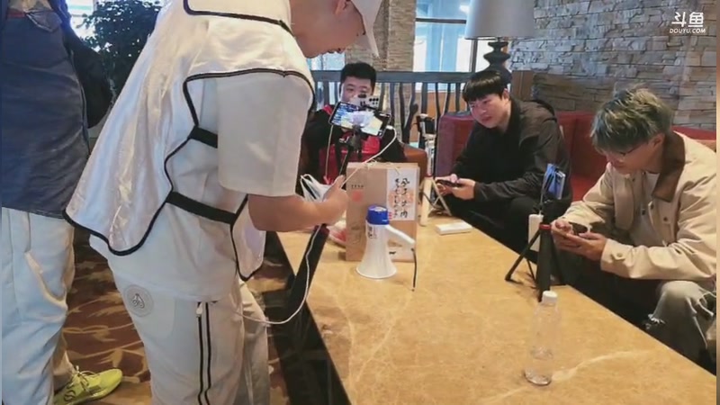 【2026-04-17 17点场】南枫阿i：来这里起飞就好了