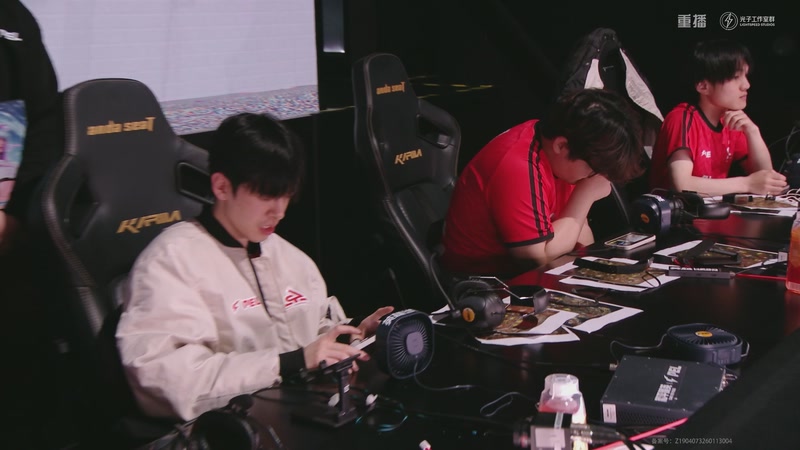 【2026-04-18 02点场】和平精英官方赛事：重播丨PEL春季赛常规赛-季后赛DAY4