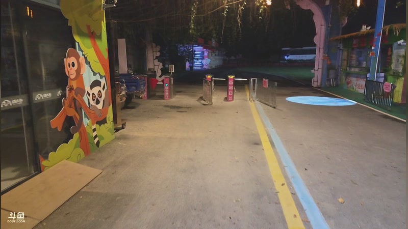 【2026-04-18 01点场】网友张顺飞：下午两点左右户外