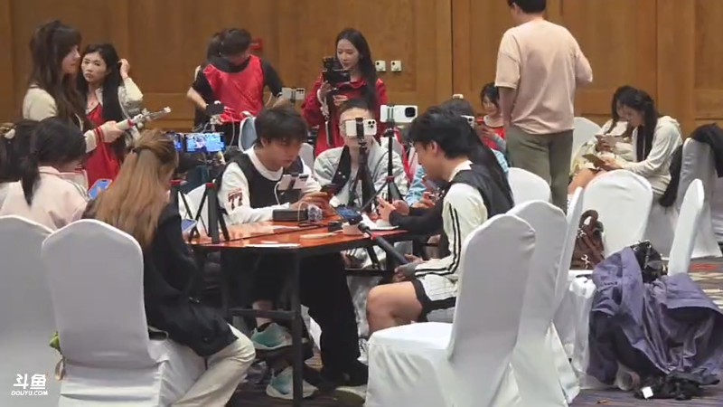 这是我剪辑的龚建ZSMJ的直播精彩时刻，快来看看吧~