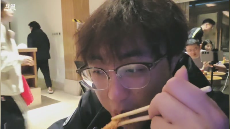 【2026-04-23 00点场】南枫阿i：来这里起飞就好了