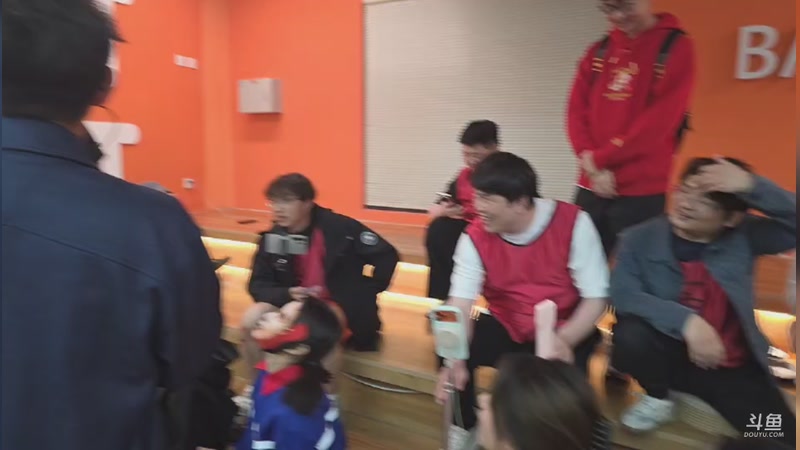 【2026-04-22 23点场】叫我老陈就好了：来这里开心就好！ 74960