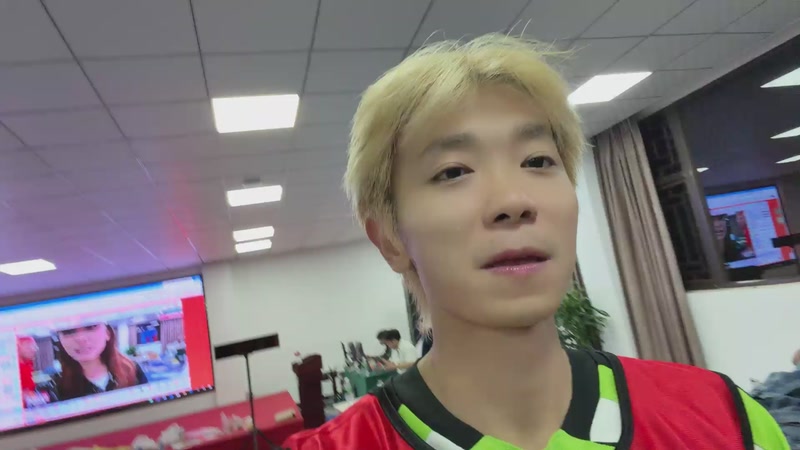 【2026-04-24 00点场】小皮【南波家族】：运动小子！