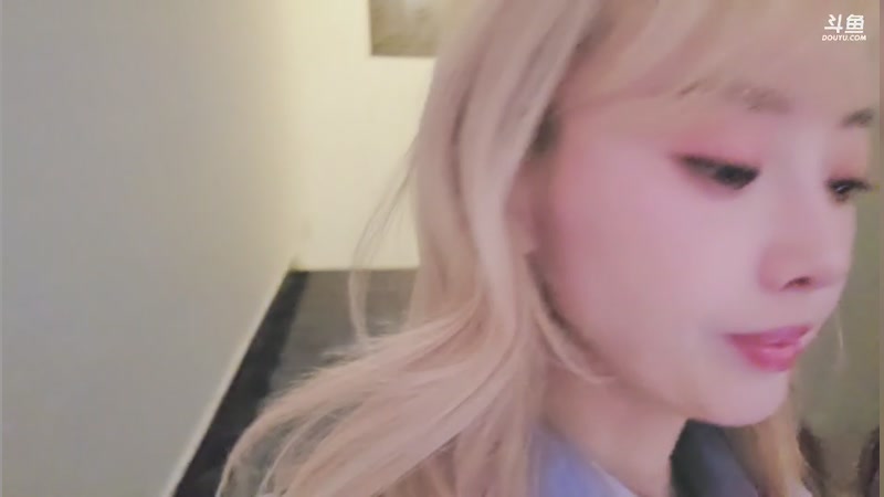 【2026-04-24 16点场】喜欢水水【南波家族】：喜欢水水【南波家族】的直播间